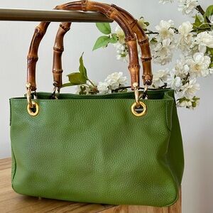 Uno Alla Volta  Green Italian Leather Bag With Bamboo Handles